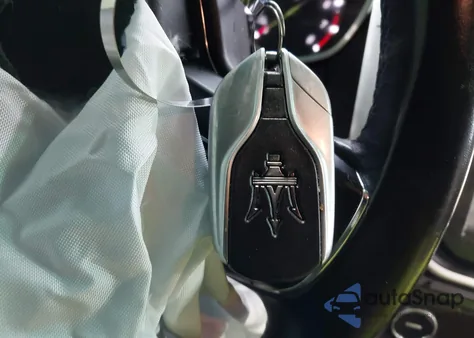 2016 Maserati Ghibli S из США, поврежденный, VIN ZAM57RSA1G1169679